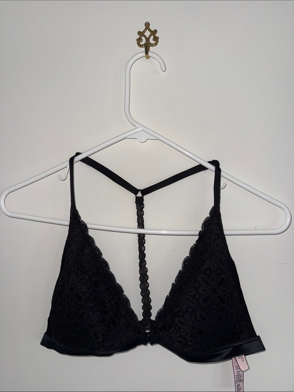 Victoria’s Secret Black Lace T-Back Bralette